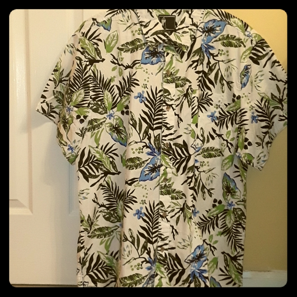 Men's Button-Down Collared Shirt